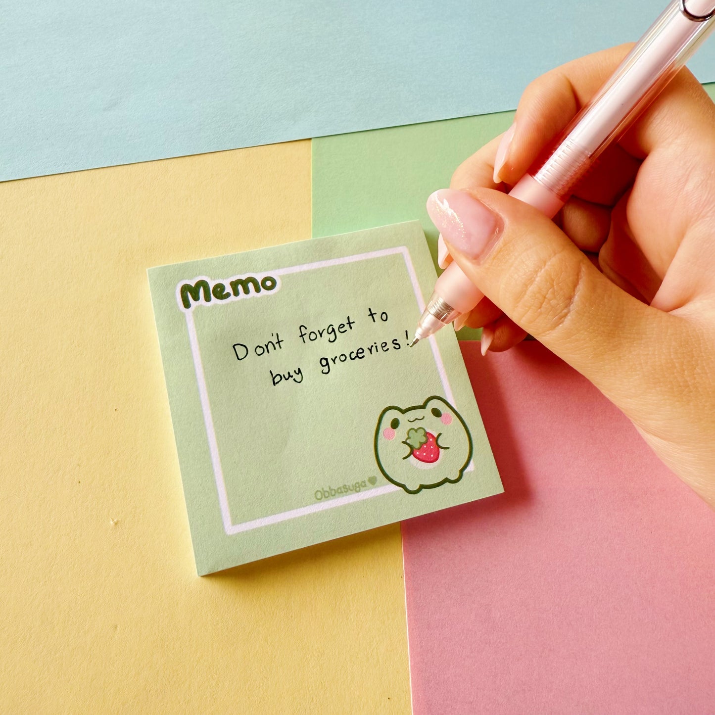 Strawberry Froggie Sticky note
